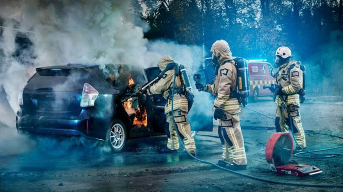 Τεχνολογία σβήνει φωτιά από ηλεκτρικά σε 10 λεπτά με 750 λίτρα νερού! 